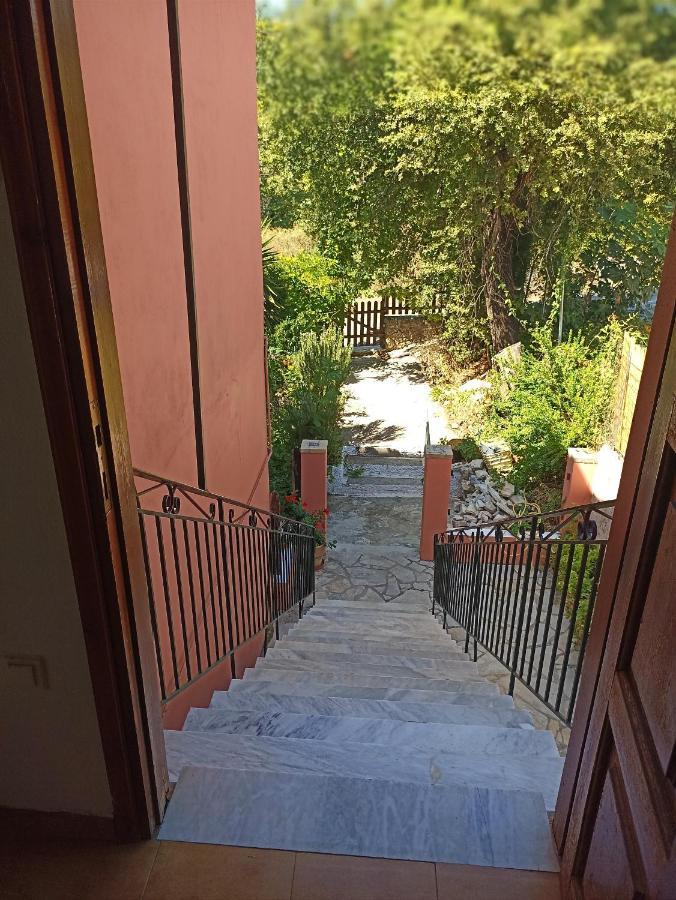 Iren Holiday Apartment Ypsos Exterior foto